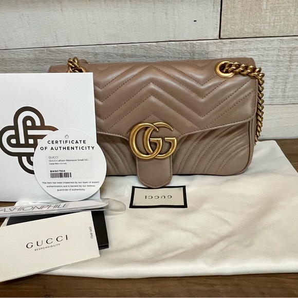 ❤️GUCCI❤️ Small Marmont Handbag - Picture 5 of 17